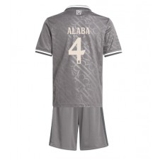 Real Madrid David Alaba #4 Tredjedraktsett Barn 2024-25 Kortermet (+ korte bukser)